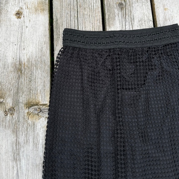 Forever 21⎪Black Knee Crochet Skirt - Picture 4 of 6